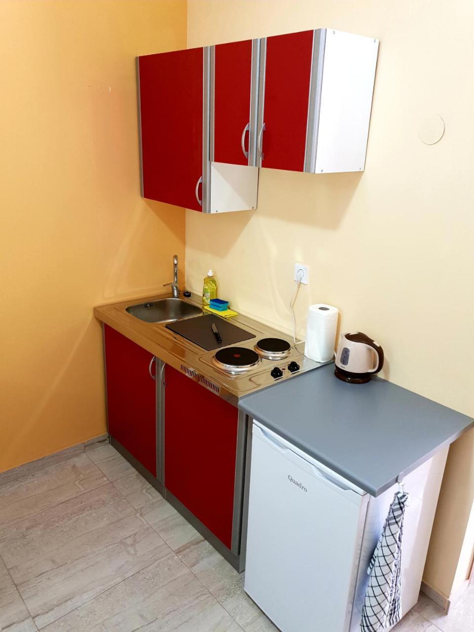 Apartments Leon 宁 外观 照片