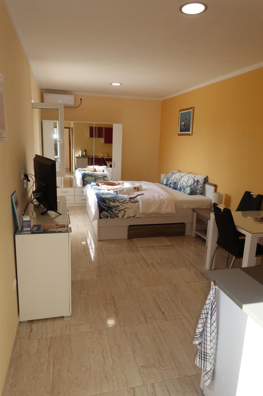 Apartments Leon 宁 客房 照片