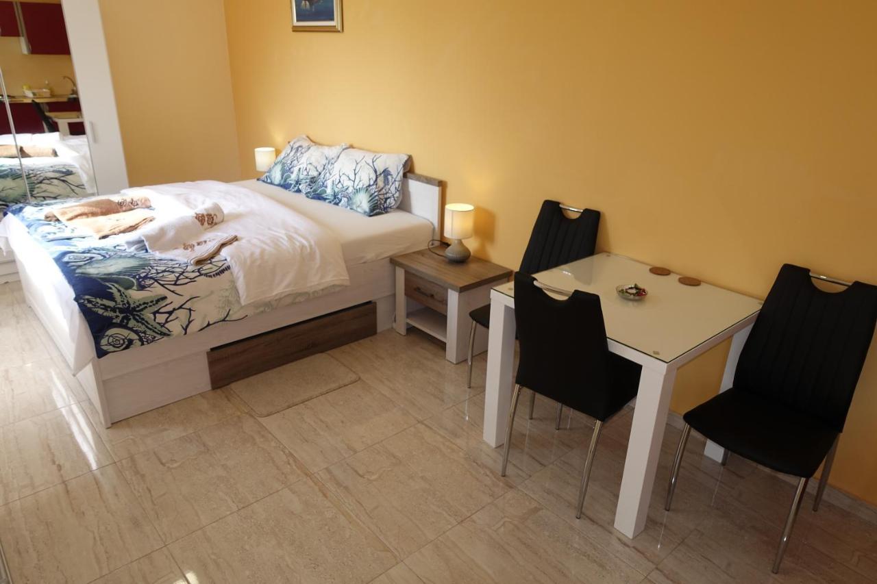 Apartments Leon 宁 客房 照片